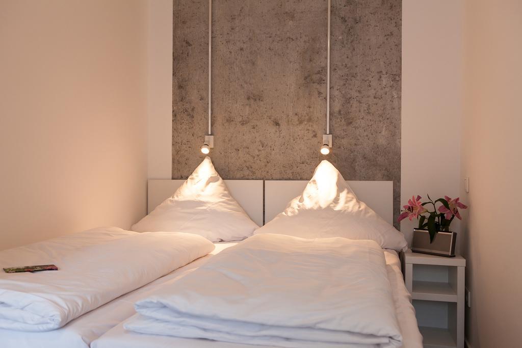 Vierbettzimmer mit Gemeinschaftsbad